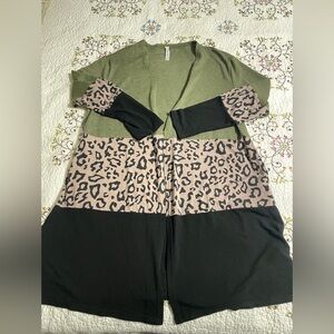 Tickled Teal Women’s Olive/Black/Cheetah Print Cardigan With Pockets